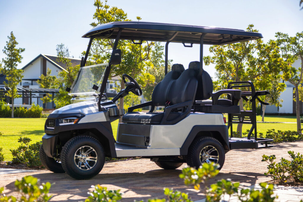 DG-4 4-Seater electric golf cart 1