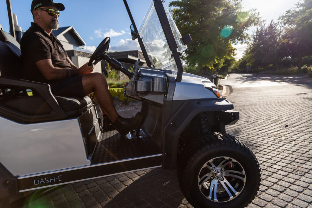 DGH-2 DGH-2 2-seater hi-rise electric golf cart 3